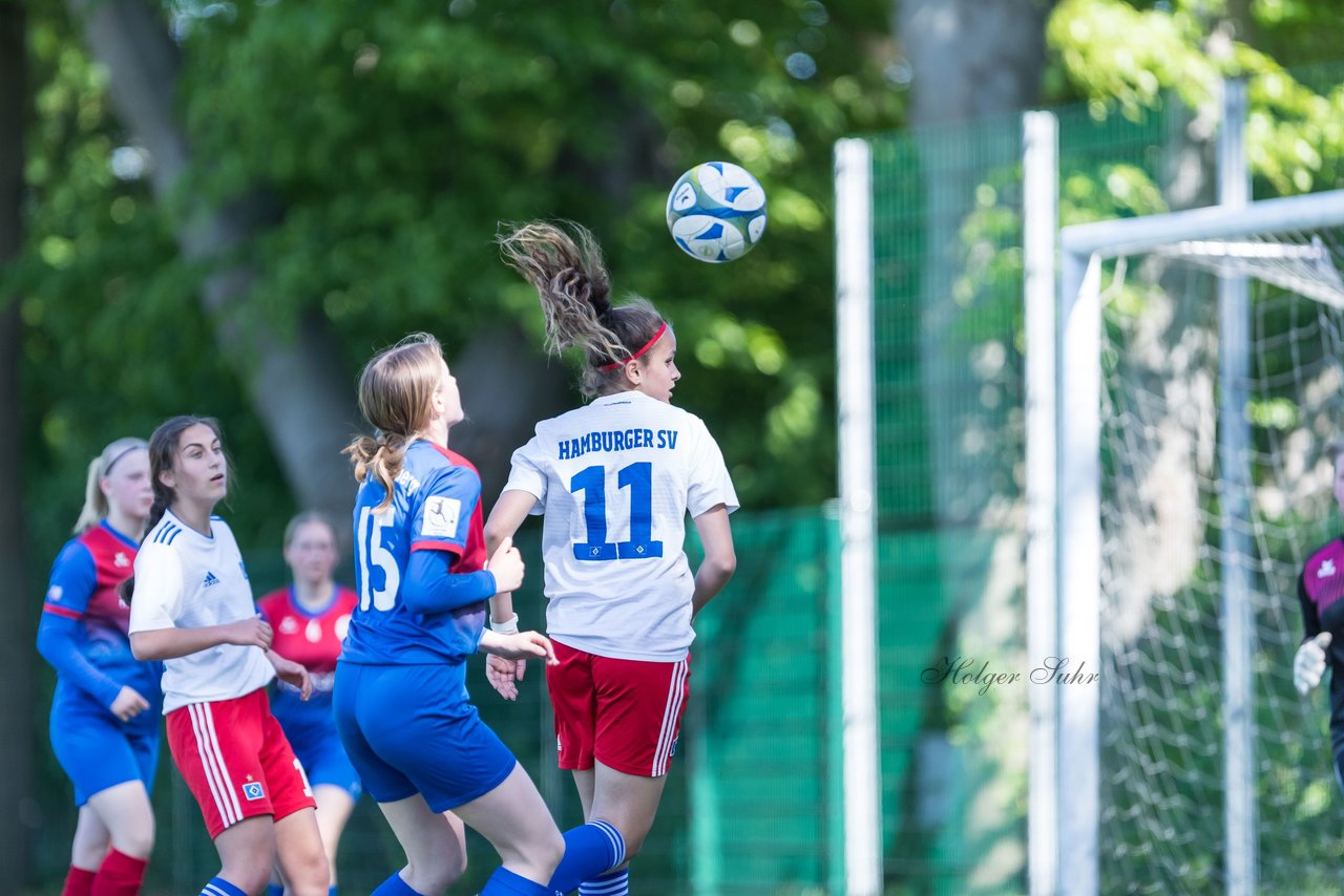 Bild 71 - wCJ Hamburger SV - VfL Pinneberg : Ergebnis: 9:0